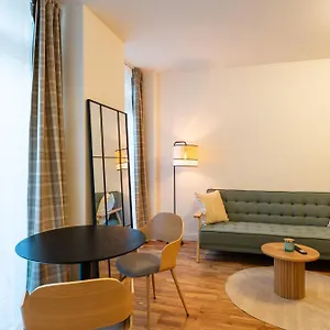 Zentral Gelegene Design-apartments In Kreuzberg, Direkt Im Bergmannkiez Apartment