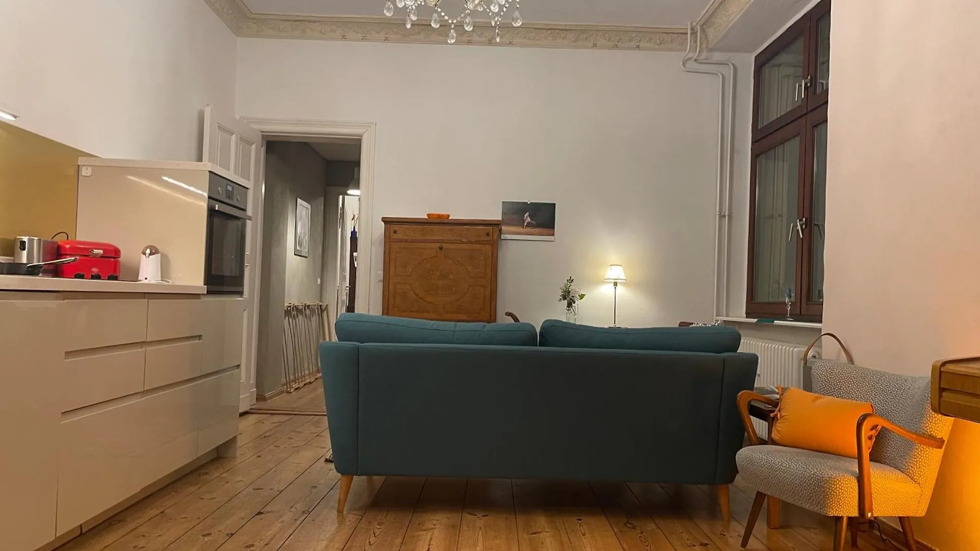 Vorhang Auf! Berlin Apartment